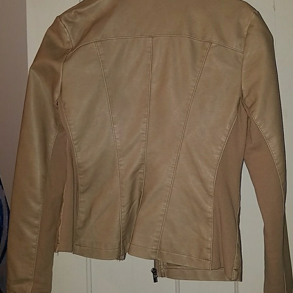 Jacket - Picture 4 of 4